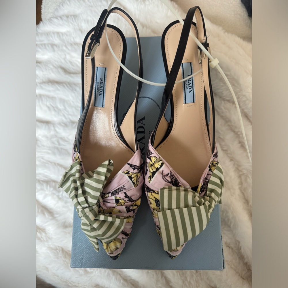 Prada slingback floral pumps